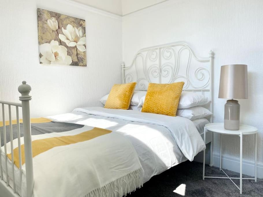 Charming Seaside Cottage In Leigh-On-Sea Southend-on-Sea Exterior foto